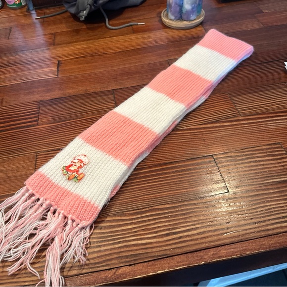 Vintage 1981 Strawberry Shortcake Pink/White Orlon Scarf American Greetings USA - Picture 6 of 7